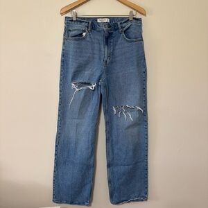 Abercrombie & Fitch The 90s Distressed High Rise Relaxed High Rise Jeans